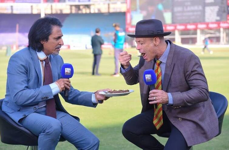 Chris Morris' one ball was more expensive than salaries in other leagues: Aakash Chopra schools Ramiz Raja Akash Chopra on PSL: পিএসএলে কেউ ১৬ কোটি টাকা দাম পাবে না, পাক বোর্ডের প্রধানকে কটাক্ষ প্রাক্তন নাইটের