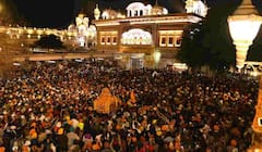 ਸ੍ਰੀ ਅਨੰਦਪੁਰ ਸਾਹਿਬ 'ਚ ਹੋਲੇ-ਮਹੱਲੇ ਮੌਕੇ ਵੱਡੀ ਗਿਣਤੀ ਨਤਮਸਤਕ ਹੋ ਰਹੀ ਸੰਗਤ