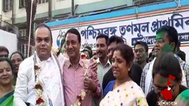 Murshidabad : Nadugopal Mukherjee has been named as chairman of Baharampur Municipality Baharampur Municipality : অধীর চৌধুরীকে উৎখাতের হুঙ্কার দেওয়া নাড়ুগোপাল মুখোপাধ্যায় বহরমপুর পুরসভার চেয়ারম্যান ঘোষিত