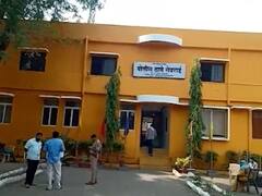 Beed Crime : वाळू माफियांची मुजोरी, पोलिसांच्या अंगावर ट्रॅक्टर घालण्याचा प्रयत्न, तिघांवर गुन्हा दाखल