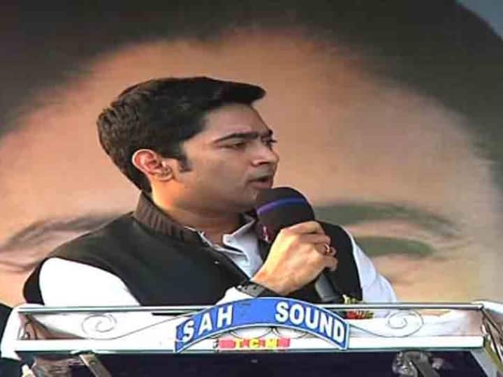 मामले में पिछले साल सितंबर में राष्ट्रीय राजधानी में एजेंसी के एक कार्यालय में बनर्जी से पूछताछ की गई थी. रुजिरा बनर्जी को भी पूछताछ के लिए नोटिस जारी किया था, लेकिन वह कोरोना वायरस संक्रमण का हवाला देकर पेश नहीं हुई थीं.