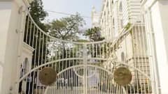 Presidency University: 'কেন এতদিন ধরে বন্ধ হস্টেল?', প্রেসিডেন্সির উপাচার্যকে ফোন শিক্ষামন্ত্রীর | Bangla News