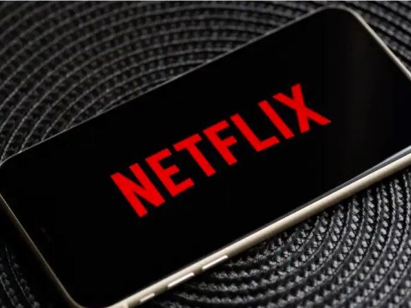 Netflix Lay Off : அடிமேல் அடி..  வருமானம் குறைவு.. பணிநீக்கம் செய்து ஊழியர்களை வீட்டுக்கு அனுப்பிய நெட்பிளிக்ஸ்!