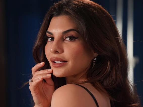 Jacqueline Fernandez: సమ్మర్లో సెగలు రేపుతున్న జాక్వెలిన్ Jacqueline Fernandez: సమ్మర్లో సెగలు రేపుతున్న జాక్వెలిన్