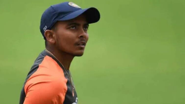 Prithvi Shaw performs poorly at fitness test at NCA ahead of IPL Prithvi Shaw: আইপিএলের আগে উদ্বেগে দিল্লি শিবির, ফিটনেস টেস্টে হতশ্রী ফল তারকা ব্যাটারের