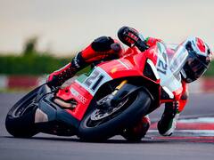 डुकाटी ने लॉन्च की पैनिगेल वी2 स्पेशल एनिवर्सरी एडिशन बाइक, 21.3 लाख रुपये है कीमत, देखिए तस्वीरें