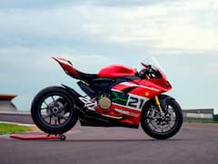 डुकाटी ने लॉन्च की पैनिगेल वी2 स्पेशल एनिवर्सरी एडिशन बाइक, 21.3 लाख रुपये है कीमत, देखिए तस्वीरें