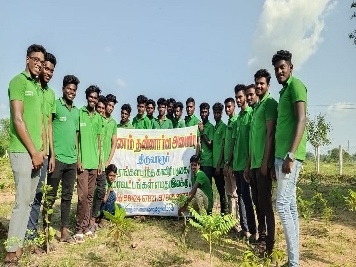 மரங்கள் இன்றி பாலைவனமாக இருந்த டெல்டாவை சோலைவனமாக மாற்றிய இளைஞர்கள்! குவியும் பாராட்டு