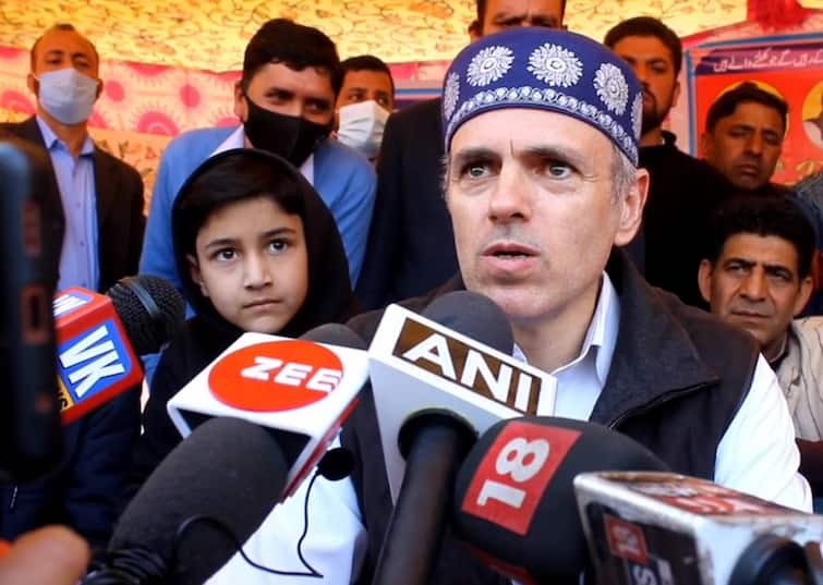 many false things have been shown in the kashmir files movie former j k cm omar abdullah ધ કાશ્મીર ફાઈલ્સ પર કાશ્મીરના પૂર્વ CMએ કહ્યું, 'ફિલ્મમાં જૂઠ બાતાવાયું, સત્ય કંઈક અલગ', જાણો શું છે હકીકત