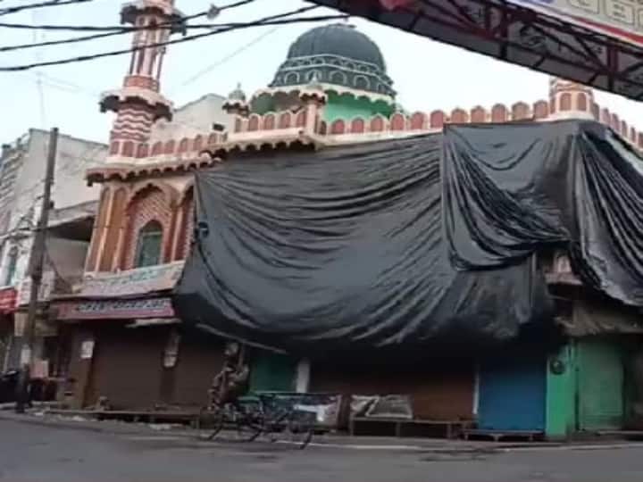 Uttar Pradesh Strict security arrangements in UP these steps were taken in Lucknow and Aligarh UP News: UP News: कहीं बदला जुमे की नमाज का समय तो कहीं ढकी गई मस्जिद, यूपी में ऐसे हैं सुरक्षा के इंतजाम