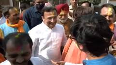 Holi 2022 : यूपी पर चढ़ा होली का रंग, देखिये कैसी रही इस बार दिग्गजों की होली..?