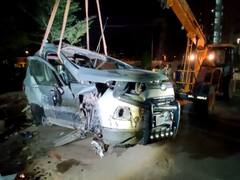 Gachibowli Accident : ఎగిరి పుట్ పాత్ పైన పడిన కారు, గచ్చిబౌలిలో రోడ్ టెర్రర్  - ముగ్గురు మృతి