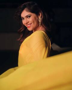 Bigboss fame sherin : மங்காத சூரிய ஒளியாய் மஞ்சள் உடையில் பிரகாசித்த ஷெரின்... அப்பப்பா! அப்படி ஒரு அழகு!