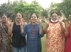 मुंबई में इस जगह रंगों की नहीं 'हंसी' की होली मनाई जा रही | Holi 2022 Celebration