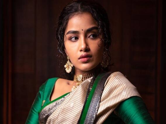 Actress Anupama parameswaran : இடுப்பு தெரிய சேலை... தூக்கிக்கட்டிய பூங்சோலை... அனுபமாவின் அசத்தல் க்ளிக்ஸ்! Actress Anupama parameswaran : இடுப்பு தெரிய சேலை... தூக்கிக்கட்டிய பூங்சோலை... அனுபமாவின் அசத்தல் க்ளிக்ஸ்!