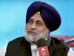 Punjab News: पंजाब चुनाव में हार की जिम्मेदारी लेते हुए शिअद प्रमुख सुखबीर बादल ने पेश किया इस्तीफा, नेताओं ने कही ये बात