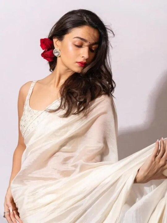 Buy White Saree Pure Silk Organza Hand Painted Rose Bunches For Women by  NEHA SAXENA Online at Aza Fashions.