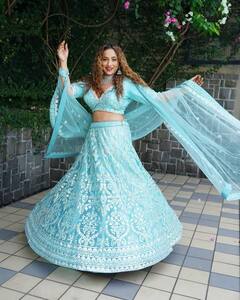 Happy Holi 2022: भोजपुरी एक्ट्रेस Rani Chatterjee ने खेली फूलों वाली होली, दिलकश तस्वीरों ने किया फैंस को मदहोश