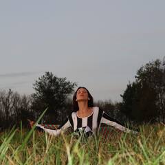 अमेरिकन मॉडेल आणि लोकप्रिय सोशल मीडिया सेलिब्रिटी बेला हदीद प्लास्टिक सर्जरीमुळे चर्चेत; पाहा फोटो!