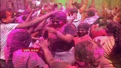 Dol Utsav 2022: রং খেলার পর কীভাবে ত্বকের যত্ন নেবেন ? জানাচ্ছেন চিকিৎসকরা | Bangla News