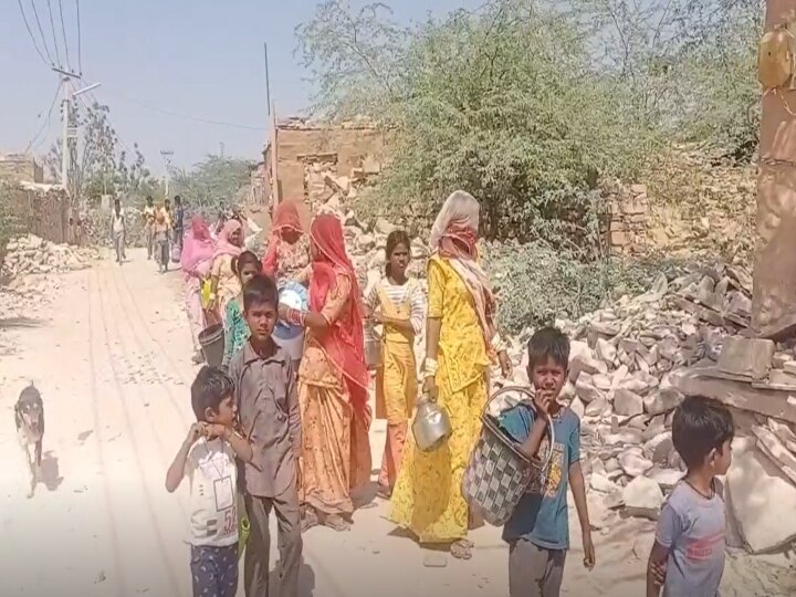 Rajasthan News: जोधपुर में पानी की किल्लत ने लोगों का हाल किया बेहाल, सार्वजनकि नलों में हफ्तों तक नहीं आता पानी