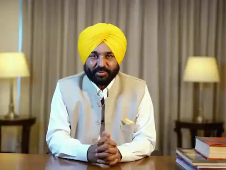 Punjab cm Bhagwant Mann cabinet ministers take oath at 11 am in Chandigarh Aam Aadmi Party Bhagwant Mann Cabinet: पंजाब में आज शपथ लेंगे ये दस चेहरे, AAP ने दोबारा MLA बने सिर्फ 2 नेताओं को दी कैबिनेट में जगह