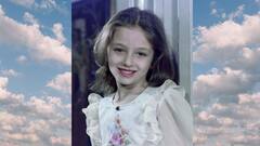 Bollywood Celebrity Updates: চিনতে পারছেন? এই মেয়েটিই আজকের জনপ্রিয় অভিনেত্রী এবং সঞ্চালক