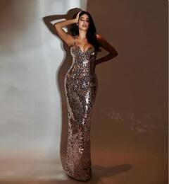 PHOTO : अय्या, ही तर जलपरी! जान्हवीच्या लूकनं चाहते घायाळ