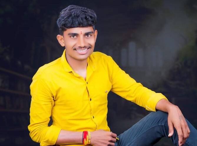 Beed Suicide : End,  Goodbye My Jigri; 23-year-old commits suicide by posting status on WhatsApp Beed News : 'शेवट', 'गुडबाय माय जिगरी'; व्हॉट्सअॅपवर स्टेटस ठेवून 23 वर्षीय तरुणाचा गळफास