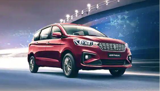 Maruti Suzuki Ertiga: ਮਾਰੂਤੀ ਸੁਜ਼ੂਕੀ ਅਰਟਿਗਾ ਇੱਕ 7 ਸੀਟਰ MUV ਹੈ ਜਿਸਦੀ ਕੀਮਤ 8.11 ਤੋਂ 10.84 ਲੱਖ ਰੁਪਏ ਹੈ। ਇਹ ਇੱਕ ਇੰਜਣ ਵਿਕਲਪ ਅਤੇ 2 ਟ੍ਰਾਂਸਮਿਸ਼ਨ, ਮੈਨੂਅਲ ਅਤੇ ਆਟੋਮੈਟਿਕ (ਟਾਰਕ ਕਨਵਰਟਰ) ਦੇ ਨਾਲ 7 ਵੇਰੀਐਂਟਸ ਵਿੱਚ ਉਪਲਬਧ ਹੈ। Ertiga 5 ਰੰਗਾਂ ਵਿੱਚ ਉਪਲਬਧ ਹੈ। Ertiga ਦੀ ਮਾਈਲੇਜ 17.99 km/kg ਤੋਂ 26.2 km/kg ਤੱਕ ਹੈ। ਇਹ ਪੈਟਰੋਲ ਅਤੇ ਸੀਐਨਜੀ ਦੋਵਾਂ ਵਿੱਚ ਉਪਲਬਧ ਹੈ।