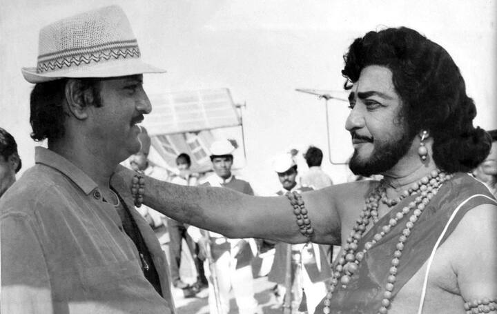 ఎన్టీఆర్తో - Image Credit: Mohan Babu/Twitter