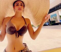 કોલંબોમાં મૌની રોયે બતાવી પોતાની સુંદરતા, બિકિનીમાં પરફેક્ટ ફિગરના ફોટો શેર કર્યા