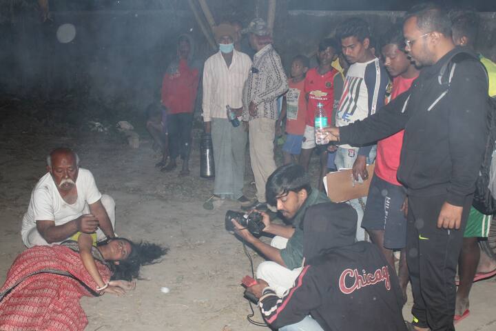 বেআইনিভাবে পূজার গর্ভস্থ ভ্রুণের লিঙ্গ নির্ধারণ করা হয়। জানা যায়, একটি কন্যাসন্তানের জন্ম দিতে চলেছে পূজা। রাহুলের পরিবার চায় পূজার কোলে আসুক পুত্রসন্তান।