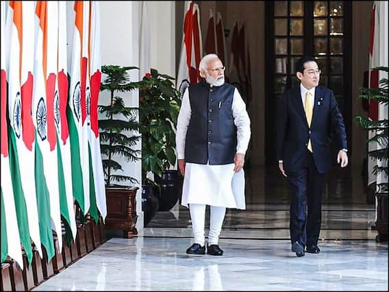 India Japan Summit 2022: शिखर वार्ता में उठा यूक्रेन संकट का भी मुद्दा, जापान ने भारत के साथ सहयोग बढ़ाने पर दिया जोर India Japan Summit 2022: शिखर वार्ता में उठा यूक्रेन संकट का भी मुद्दा, जापान ने भारत के साथ सहयोग बढ़ाने पर दिया जोर