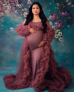 मैटरनिटी शूट में भारती सिंह ने दिखाया अपना जलपरी वाला अवतार, आठवें महीने में बढ़ा एक्ट्रेस के चेहरे का जगमगाता नूर