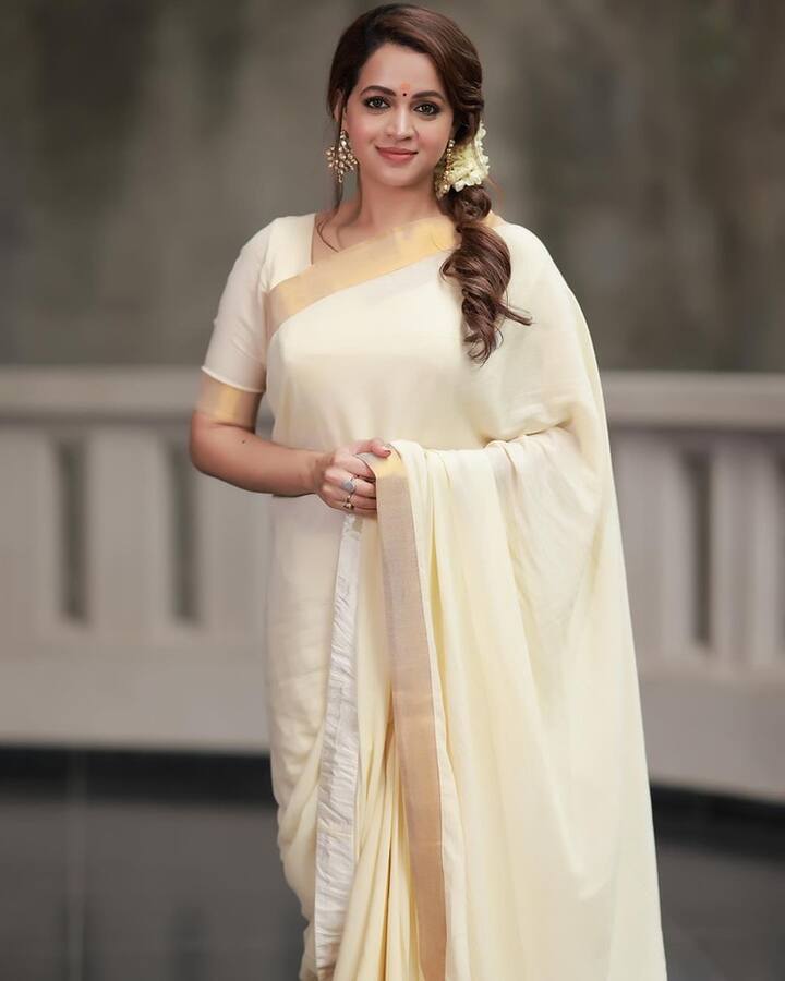 உன் பேச்சிலே என் முகவரி உன் மூச்சிலே என் வாழ்வடி எந்தன் வாழ்வடி