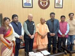 Lucknow: 'द कश्मीर फाइल्स' की टीम से मिले CM योगी आदित्यनाथ और राज्यपाल आनंदीबेन पटेल, फिल्म को लेकर कही ये बड़ी बात