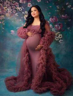 भारती सिंह को हर्ष लिंबाचिया पर आया प्यार, आंखों में आंखें डाल करवाया ये रोमांटिक फोटोशूट