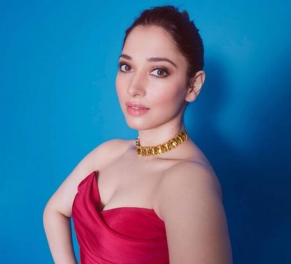 तमन्ना विकतेय मालदीवमध्ये आईस्क्रीम