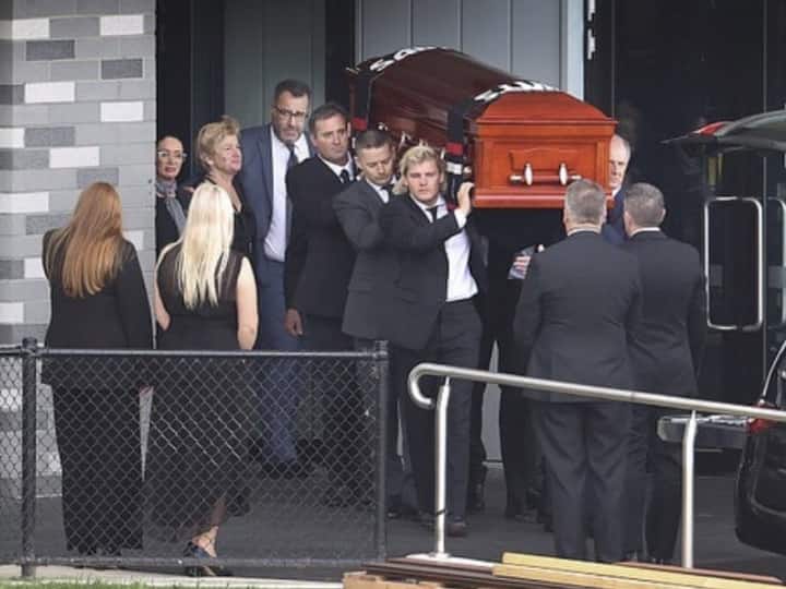 Shane Warne Funeral: Shane Warne's Family, Friends Gather In Melbourne To Pay Final Respects To Spin Legend At Private Funeral Shane Warne's Family, Friends Gather In Melbourne To Pay Final Respects To Spin Legend At Private Funeral