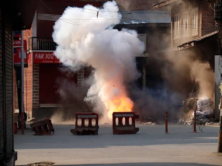 Pakistan Exploiting ‘Religious Fault Lines’ To Keep Terrorism Alive In J&K: Officials Pakistan Exploiting ‘Religious Fault Lines’ To Keep Terrorism Alive In J&K: Officials