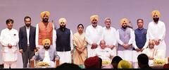 ਭਗਵੰਤ ਮਾਨ ਦੇ ਮੰਤਰੀਆਂ ਬਾਰੇ ਹੈਰਾਨ ਕਰ ਦੇਣਗੇ ਇਹ ਤੱਥ, ਪੰਜਾਬ ਦੇ ਇਤਿਹਾਸ 'ਚ ਪਹਿਲੀ ਵਾਰ ਵਾਪਰਿਆ