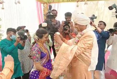 जळगावातील जामनेरमध्ये हा विवाहसोहळा संपन्न झाला