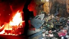 Behala Market Fire: ২টি ইঞ্জিনের বেশ কিছুক্ষণের চেষ্টায় আগুন নিয়ন্ত্রণে বেহালায়। Bangla News