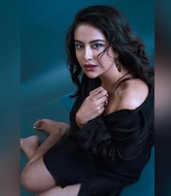 चाइल्ड आर्टिस्ट रह चुकीं ये एक्ट्रेस आज ग्लैमर में देतीं हैं बड़ी-बड़ी एक्ट्रेस को टक्कर