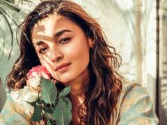 आलिया भट्ट ने होली पर रेड फ्लोरल ड्रेस में ढाया था कहर, अब इसकी कीमत सुन उड़ जाएंगे आपके होश