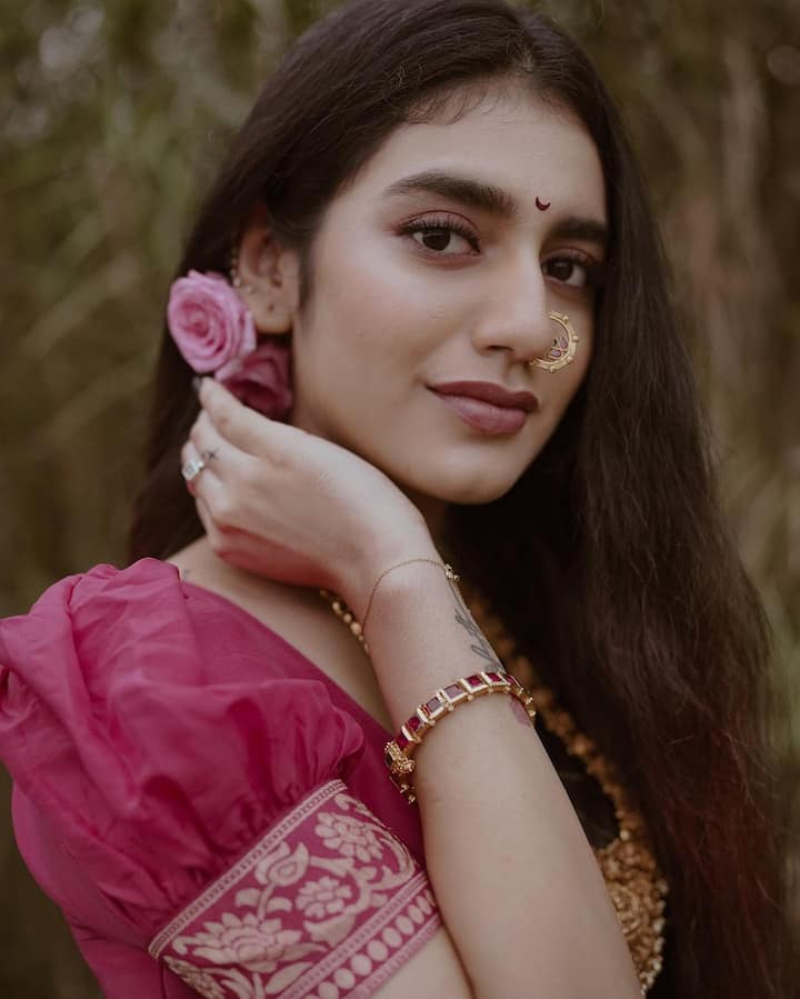 ప్రియా ప్రకాష్ వారియర్ ఫోటోలు -Image credit: Priya Prakash varrier/Instagram
