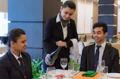 Hotel Management:  2 થી 3 લાખ રૂપિયા મહિને કમાવવા માંગો છો તો 12મું પાસ કર્યા બાદ કરો આ કોર્સ, દેશમાં જ નહીં વિદેશમાં પણ મળશે નોકરી