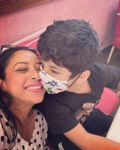 एक नज़र डालिए अनुपमा की रियल लाइफ जिंदगी पर, परिवार के साथ खुशनुमा पल बिताते हुए रूपाली गांगुली की वायरल तस्वीरें