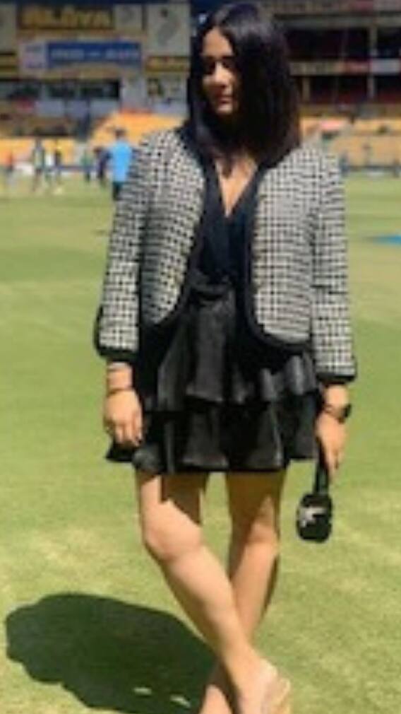 আইপিএলে লাস্যময়ী উপস্থাপিকাদের তালিকায় কারা আছেন?